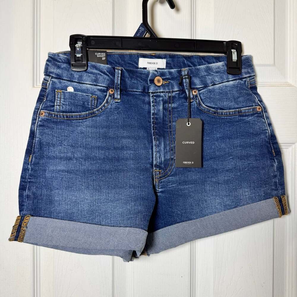 Forever 21 Curved Short Size 27 Blue Denim Cuffed High Rise